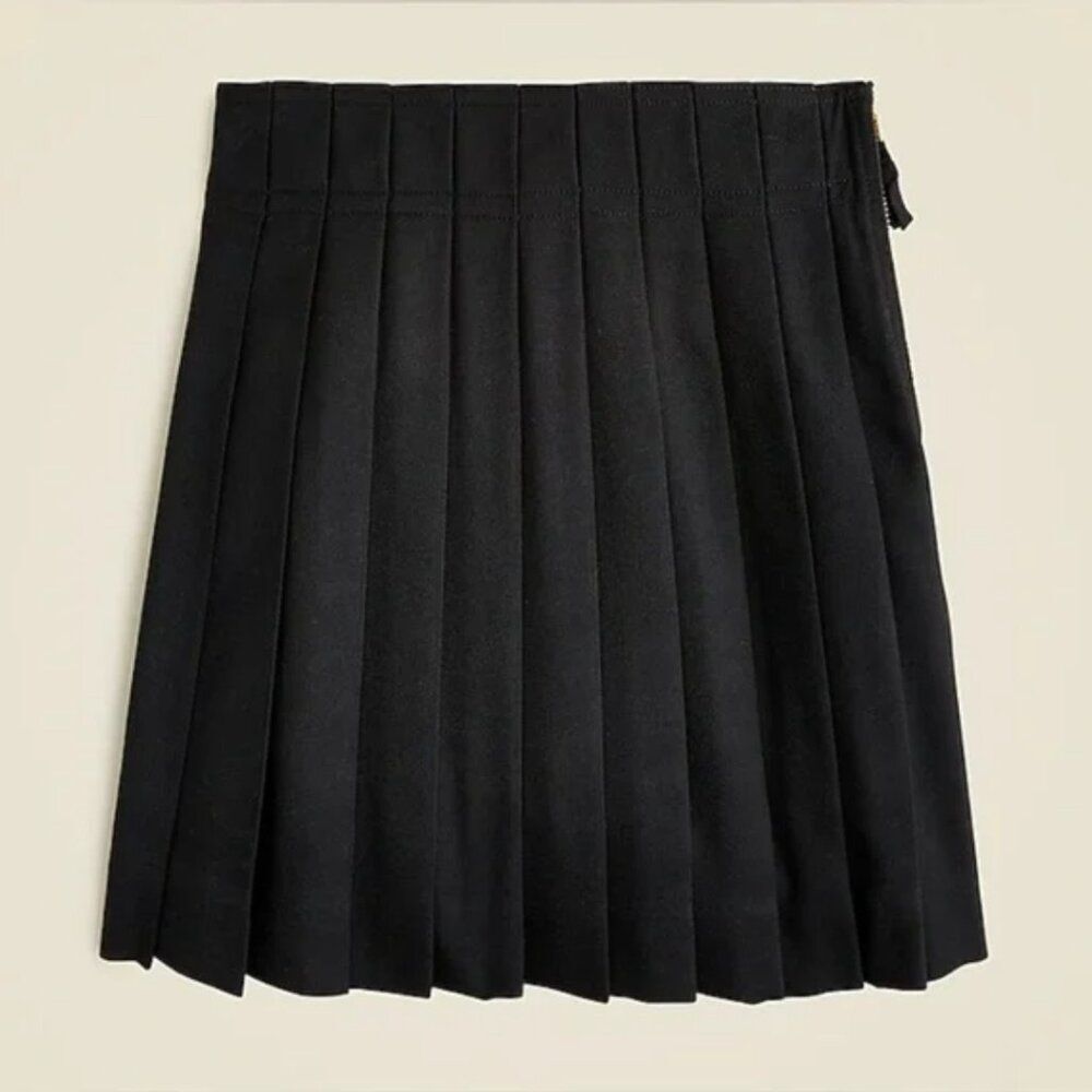 J. Crew's Crewcuts Girls' pleated skirt in twill • size 10 • BK685 • black